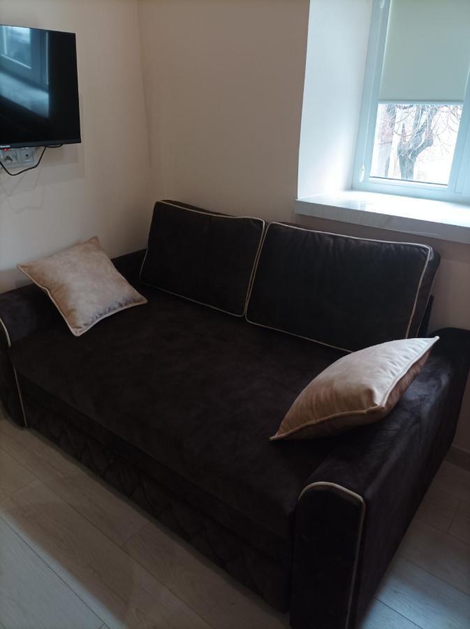 Chorni Vivtsy Apartment Chernivtsi Bagian luar foto